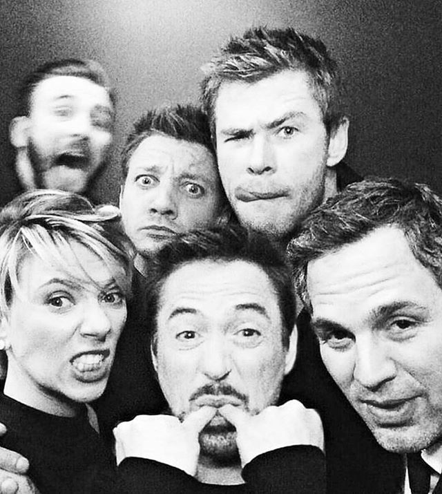 PetesBasement's tweet photo. Dear Thanos, we’re coming for you... sincerely A6!
Repost from @renner4real
#whateverITtakes @markruffalo @chrishemsworth @therussobrothers @robertdowneyjr @marvel #startstretching #🏹 #suitup #chrisevans #scarjo https://t.co/WfXy1YoW9g https://t.co/wDrWNOh7B1