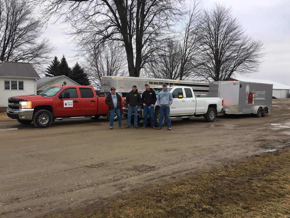 AgComRelief's tweet photo. Our guys are headed for Vedigre, NE! #AgCommunityRelief #FarmersHelpingFarmers #HaulingHope https://t.co/CHeGQkw5p0