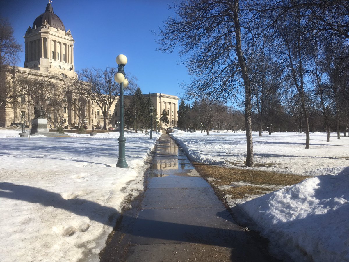 LastMatchRecord's tweet image. Winnipeg you are pretty.
#winnipeg #manitoba #legislature #snow #ice #trees #architecture #tourlife #touringmusician  #canadatour