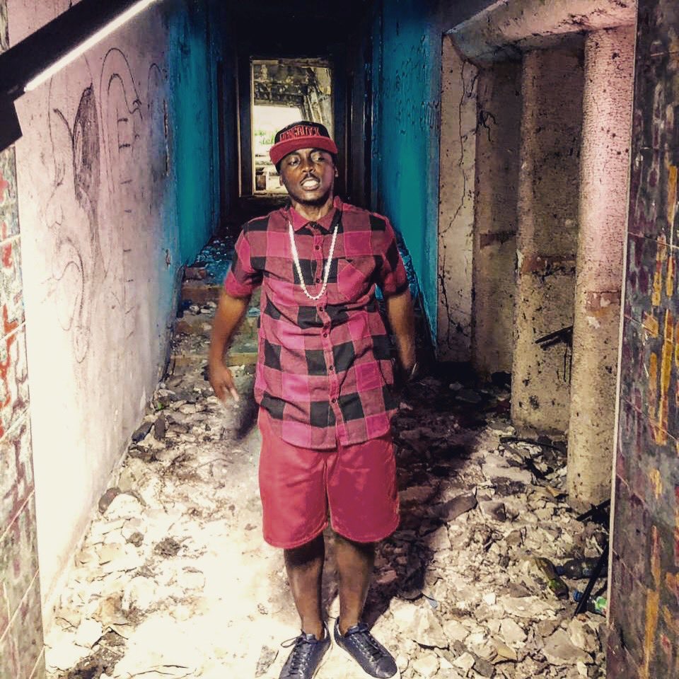smallz_y's tweet photo. “Querem fatigar só que ja sei...
So vijú manto numa”
@BiuraZ5official 
#MNM
#MaiangaNoMapa
#TamuNuma
🎥 #Soon
🔊🔊🔥🔥 https://t.co/by5jaEazcM
