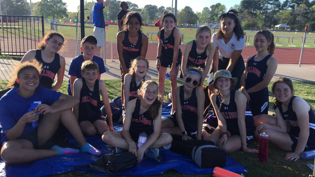 BISH_Bulldogs's tweet photo. @BISHouston MS Track & Field Girls #hacked #squaddo #buckethatsrule #bulldogpride #beambicious #bulldogstakeover https://t.co/EcQ40Sow23