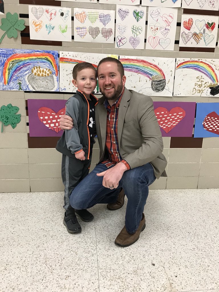Jason_Olinger's tweet photo. I had great time at the #CoshoctonCountyFatherhoodInitiative event this morning with Colton at his school! #RaiseThemUp #Blessed #BreakfastWithDads https://t.co/NsboLN9Ifs