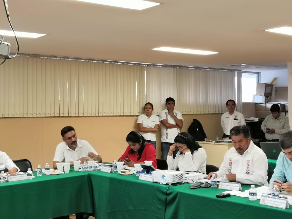 SedepiaGuerrero's tweet photo. En representación del Secretario @JAVIER_R_B Rojas Beñ lo, el Subsecretario de Coordinación Jurídica y Técnica, @JaimePinedaR asistió a la Cuarta Sesión Ordinaria del H. Consejo Directivo de la Universidad Intercultural del Estado de Guerrero(#UIEG), realizado en esta ciudad. https://t.co/7cnV7L3KV7