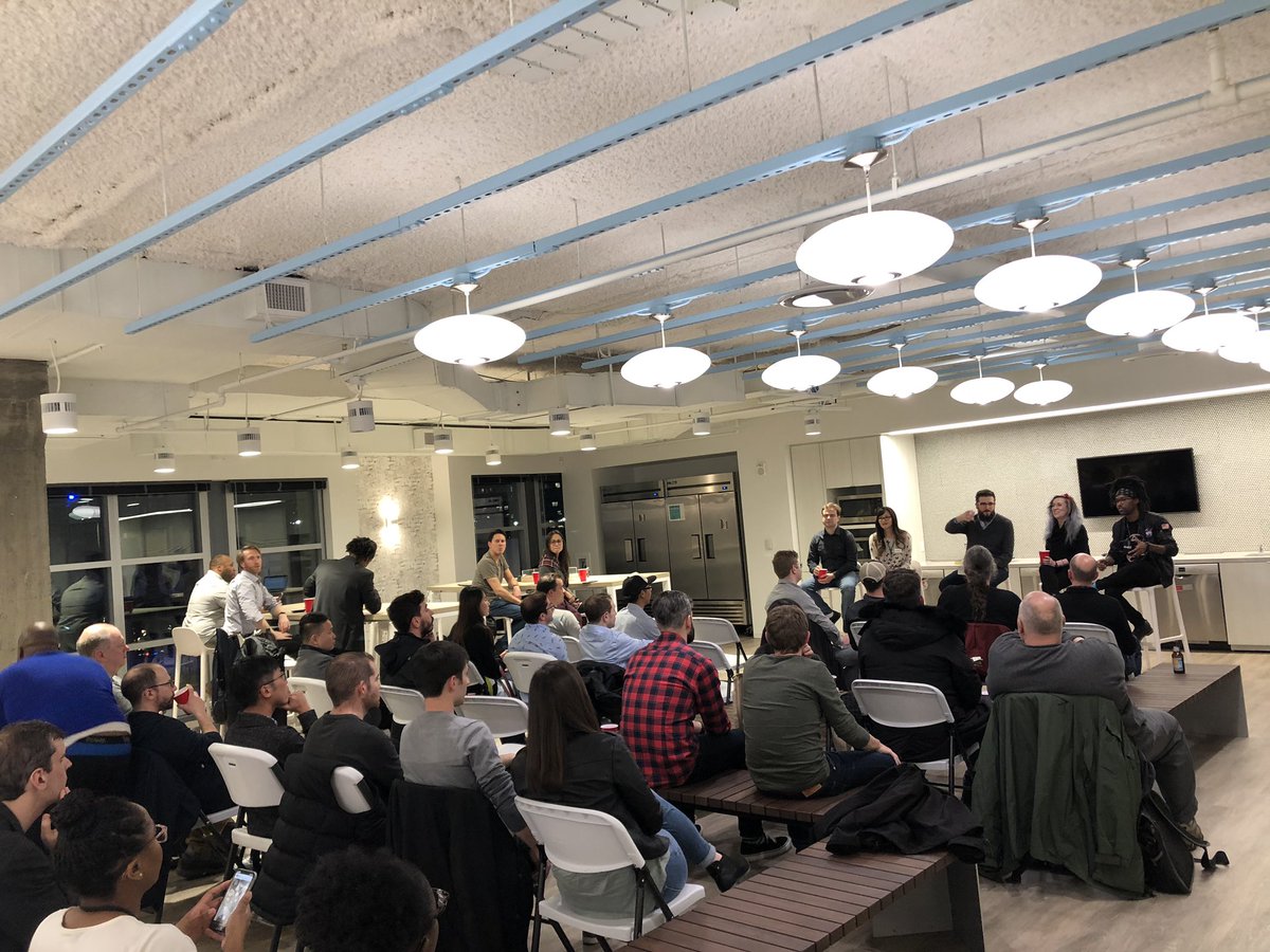 KarimaDigital's tweet photo. Hanging out with @refreshdc tonight. Learning from designers in the blockchain space #BlockchainDC #CrazyAboutDesign https://t.co/RF0IJjYGP3