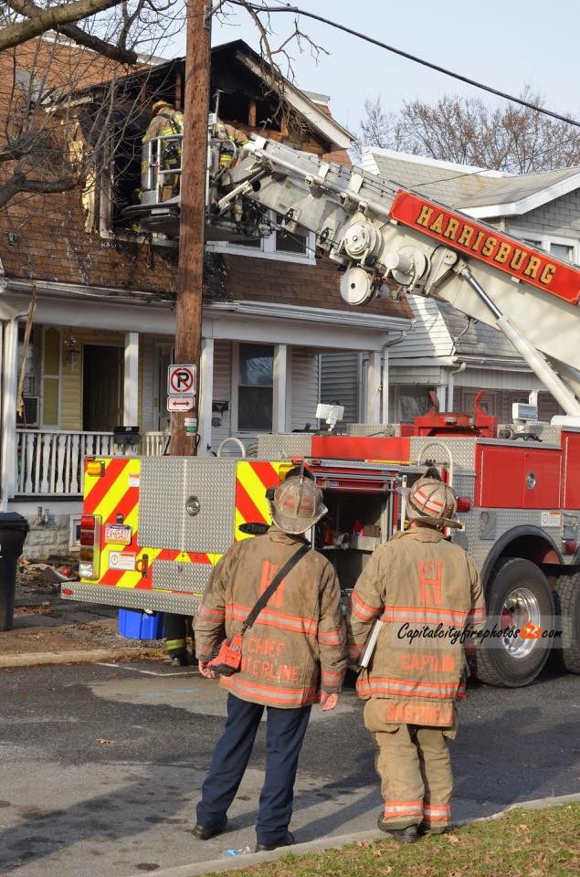 RickyRileyTT's tweet image. Hopefully these two Chiefs are making sure nothing happens to my Tower. @HbgCaptain @BrianBastinelli @hbgfire #PierceAscope