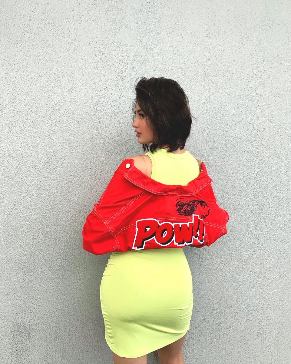 TeamJulieAnneSJ's tweet photo. Go red or go home!
#LeeJeansPH #LeeXMarvel #BodyOptix #MoveYourLee https://t.co/pa8JjnqnEX