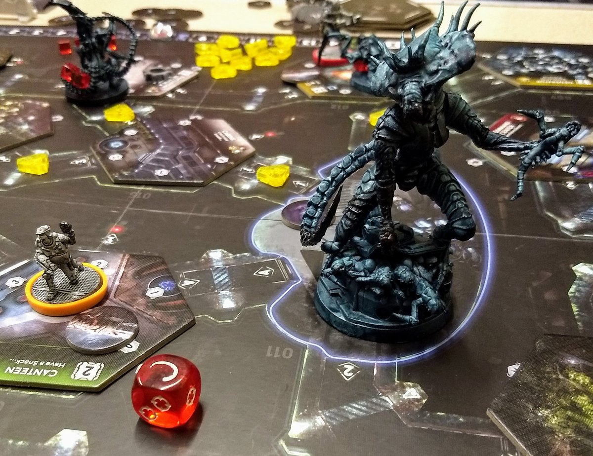 CardCultist's tweet photo. Queen in the hibernation chamber... Not looking good! #nemesis from @AwakenRealms https://t.co/UseH8aVr0Q