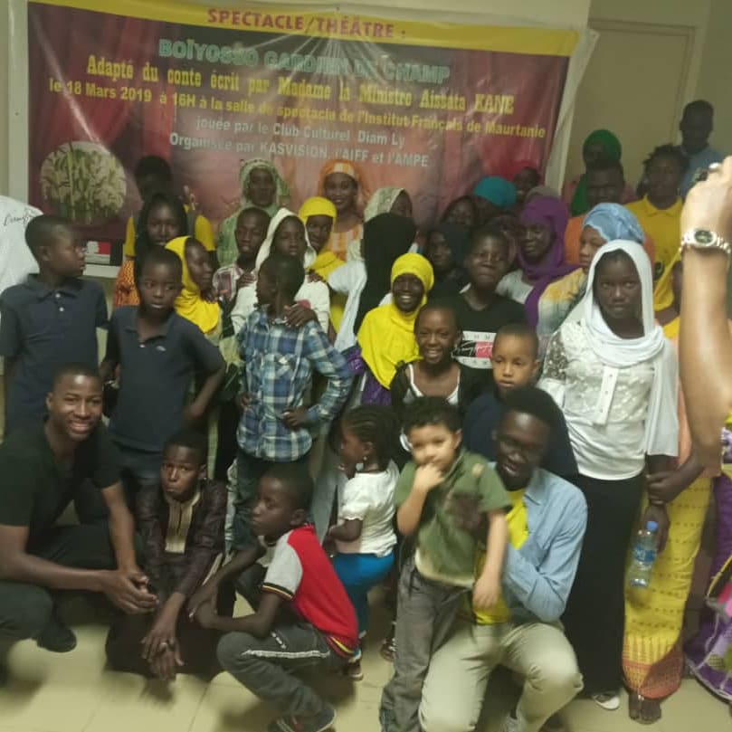 apefas's tweet photo. Nous tenons vraiment a remercier Kane Kanne  Kasvision Nour de nous avoir fait vivre cet moment magnifique d'spectacle de joie et de partage et d'avoir peu rencontré ceux beaux monde notre maman Aissata kane première  femme ministre en mauritanie  #Francophonie2019  #ccfnktt https://t.co/LlOS1nhSCq