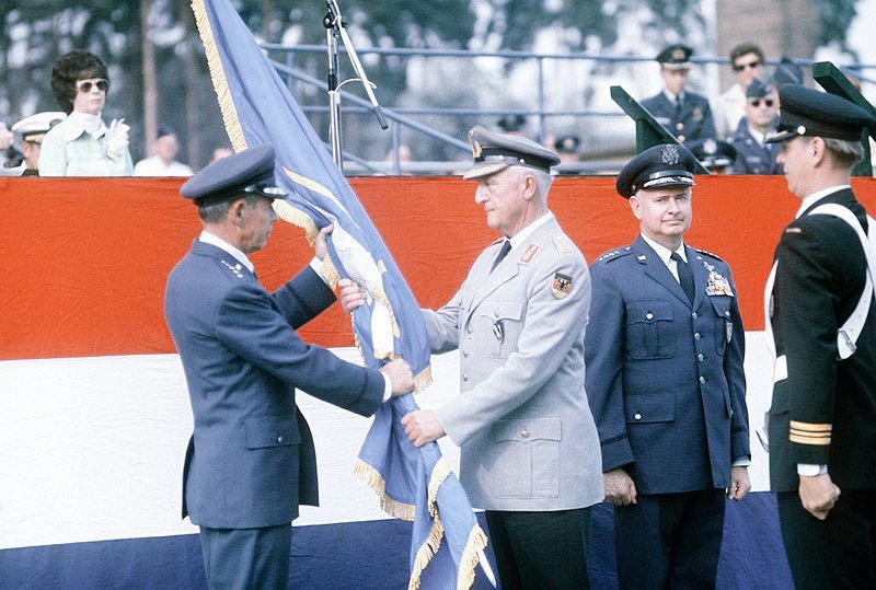 RoninPoland's tweet image. Ernst #Ferber (1914 - 1998) was a general of the Army of the #Heer. Recipient of the #Nazi #German Iron Cross of the 1st Class. From 1971 to 1973 inspector of the army and from 1973 to 1975 commander-in-chief of the Allied Forces Central Europe of #NATO.