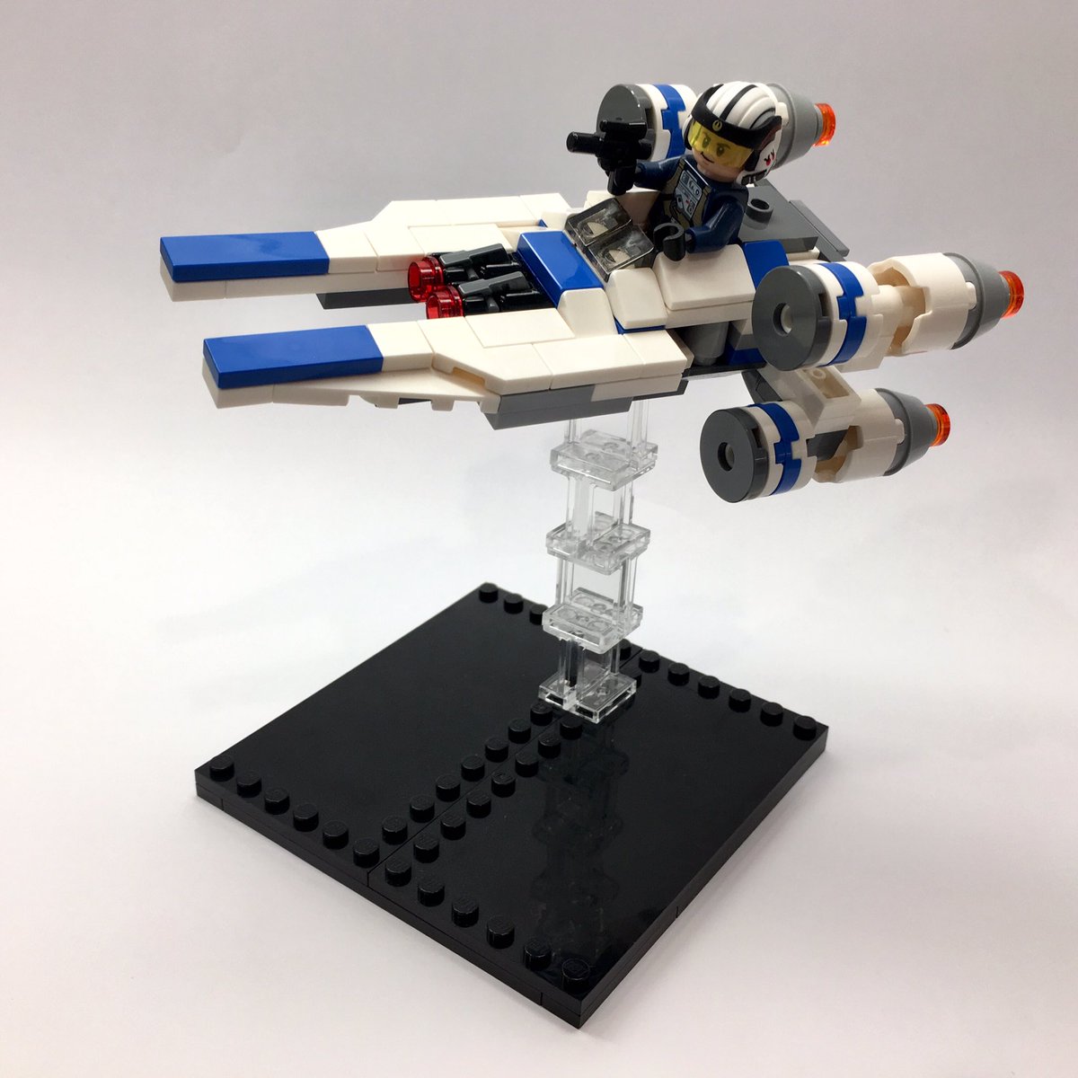 u wing microfighter