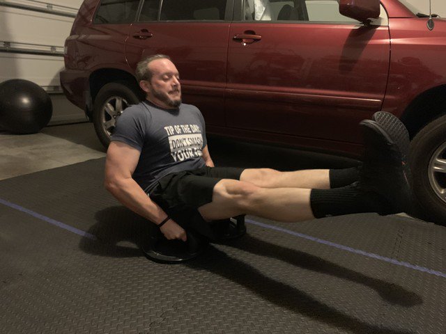 Jobuffalo2's tweet photo. #p90x3 #eccentriclower Excellence is not a skill its an attitude! Day 39 of 90 #doyourbest #AlwaysEntertaining https://t.co/huOpTn94sv