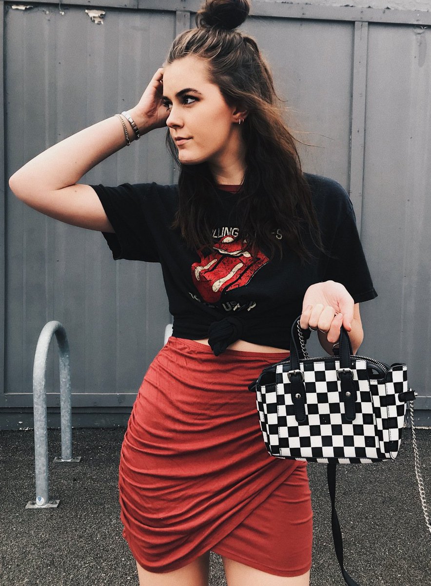 Bella Lightner tweet media