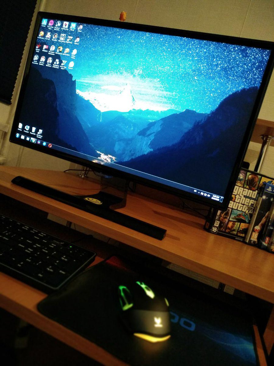 Serega_Gavel's tweet photo. @ZOTAC This is my rig!
 Want this awesome GeForce GTX 1660 🎮🙃😍

#IWantaZOTACGAMINGGTX1660  #ZOTACGAMING https://t.co/WvgZe1WNag