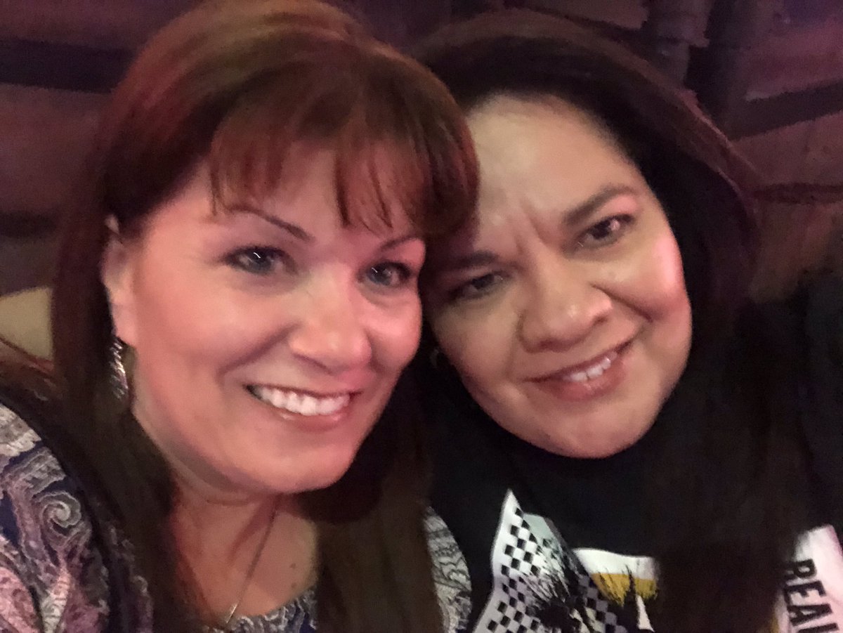 CasandraCasares's tweet photo. .@Pink We’re here and we’re ready to get the party started🙌 @attcenter #sanantonio #pinksa #BeautifulTraumaTour https://t.co/3WGJqeFdGR