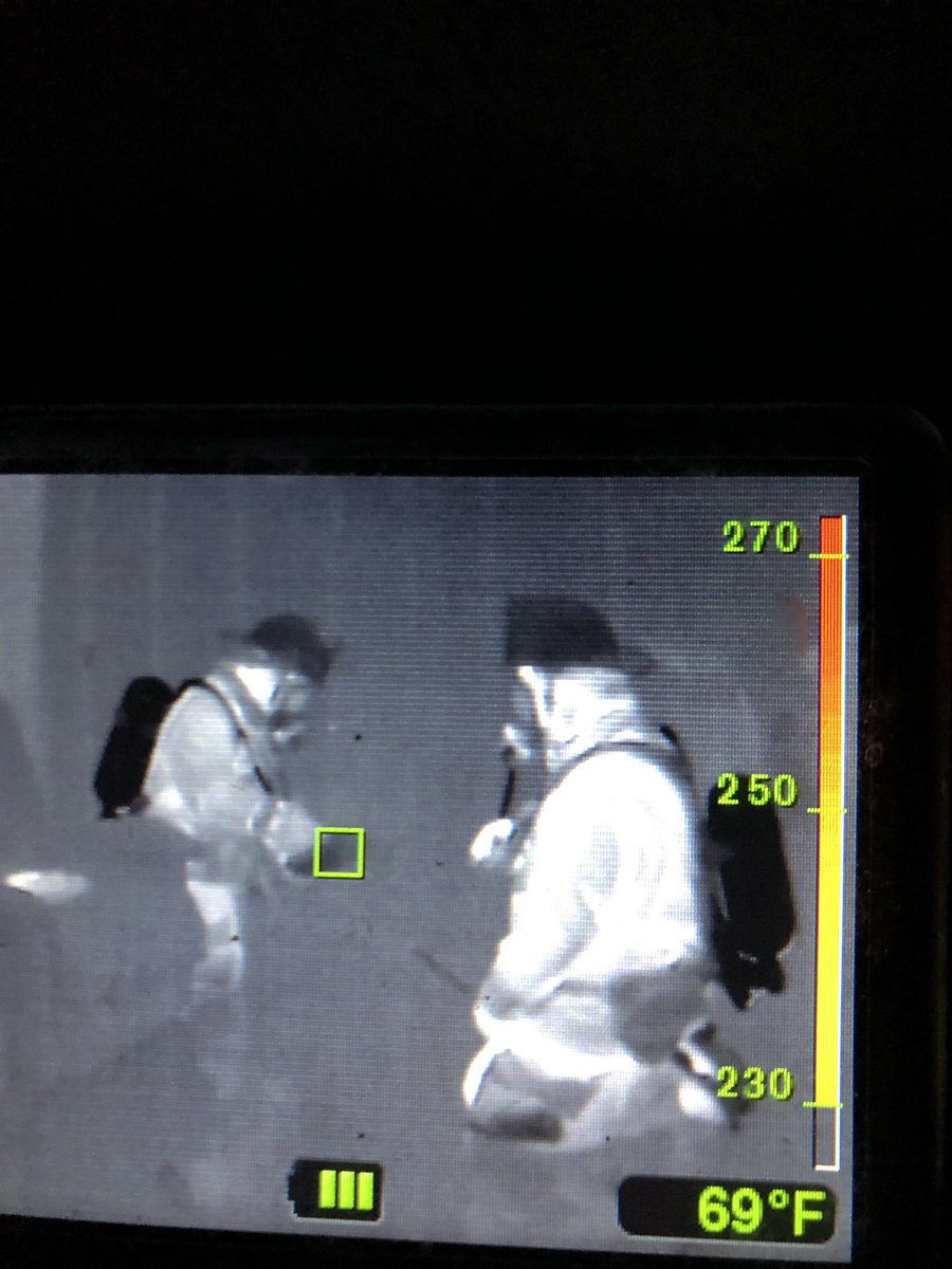 DubbsDan's tweet image. Working on Maydays and BuddyBreathing at the volley house #draegerman #engineco