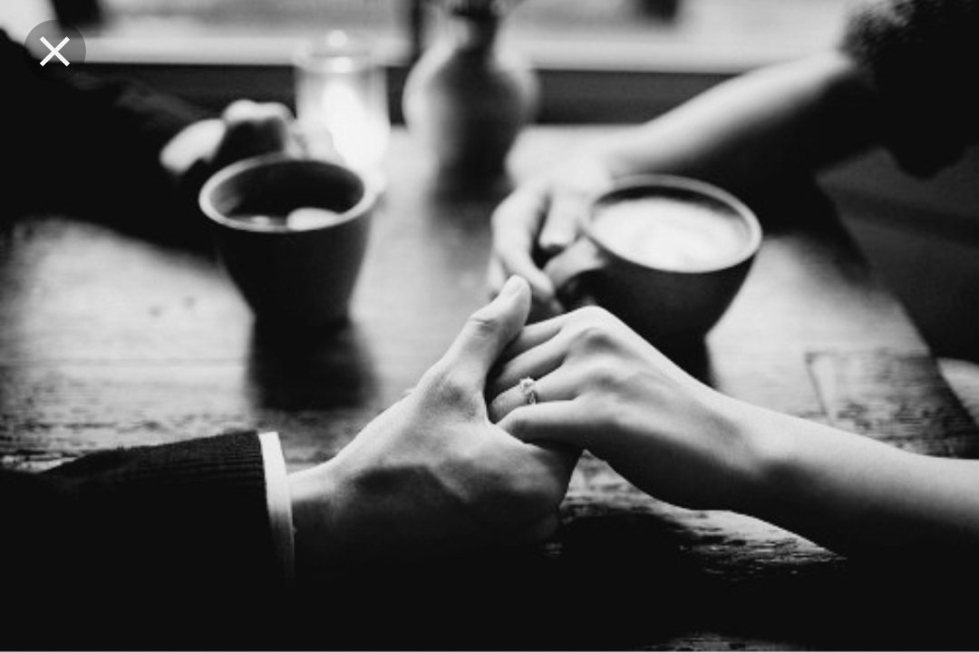 الشوقُ لايعرِفُ الرَحمه...💕

فأمنيتي ألا تتركَ يدي....💔