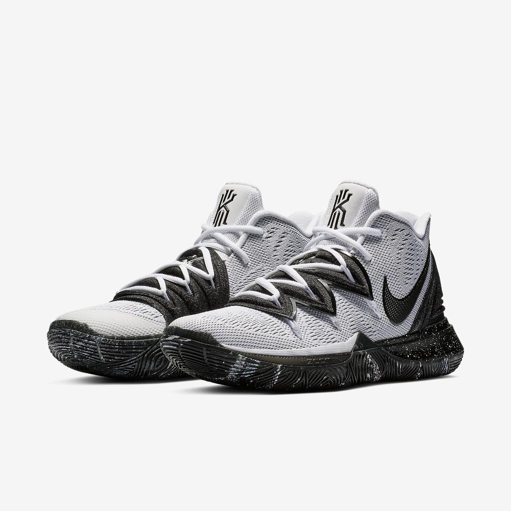 kyrie 5 oreo footlocker