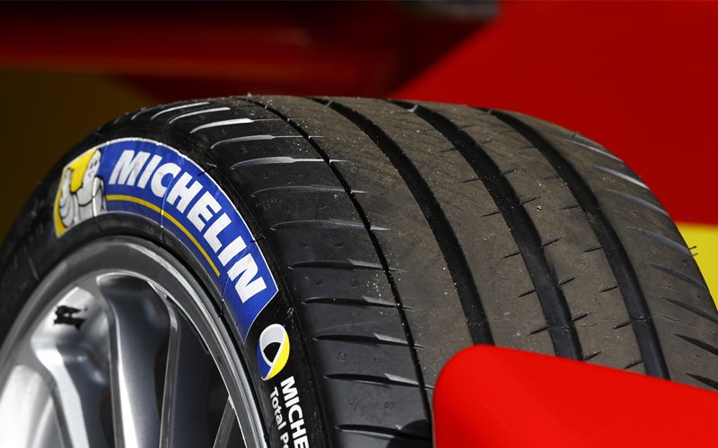 SPINAhydrogen's tweet photo. Michelin y Faurecia han firmado un acuerdo para crear una empresa conjunta con el fin de desarrollar, producir y comercializar sistemas de pila de combustible de hidrógeno para turismos, camiones y otras aplicaciones, con el objetivo de conseguir una movilidad sin emisiones. https://t.co/5lvbDVkMuN