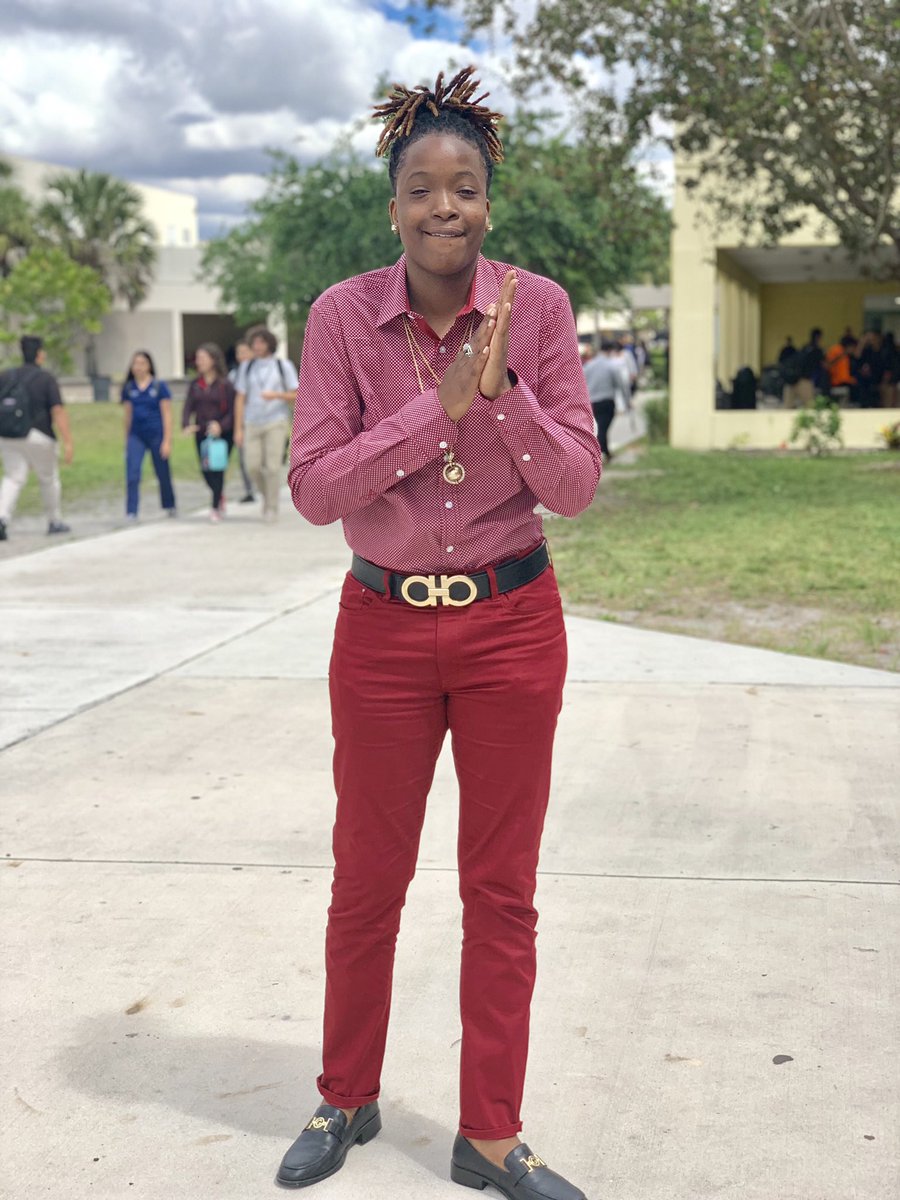 Dreamchaserdee1's tweet image. Junior appreciation 🐍🖤🔥
#upperclassmen 💍