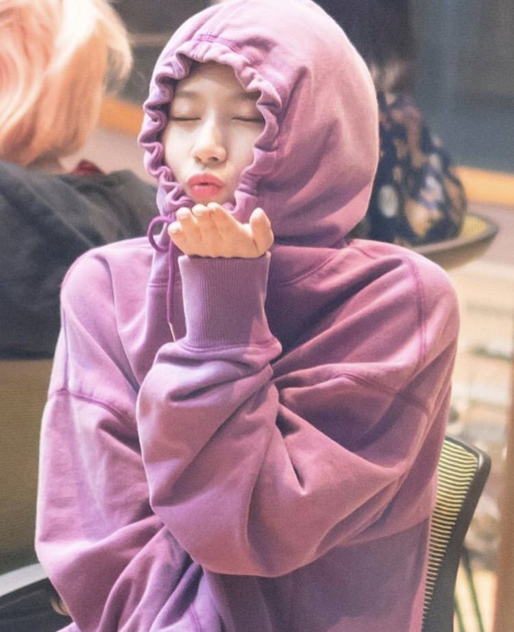 yevolutionn's tweet photo. 🦄💜🦄🔮☂️💜🦄🔮💟
#twice #sana https://t.co/EfshJOgZl8