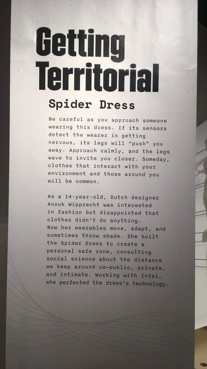 AnoukWipprecht's tweet photo. #SpiderDress + #AgentUnicorn at the 'Wired to Wear' exhibition in Chicago: for 1+ year! Amongst great minds and FashionTech cuties ♡ Go see the expo! #FashionTech #RoboticCouture #WiredToWear 📸 by Melissa Coleman https://t.co/sFy4bxLXAh