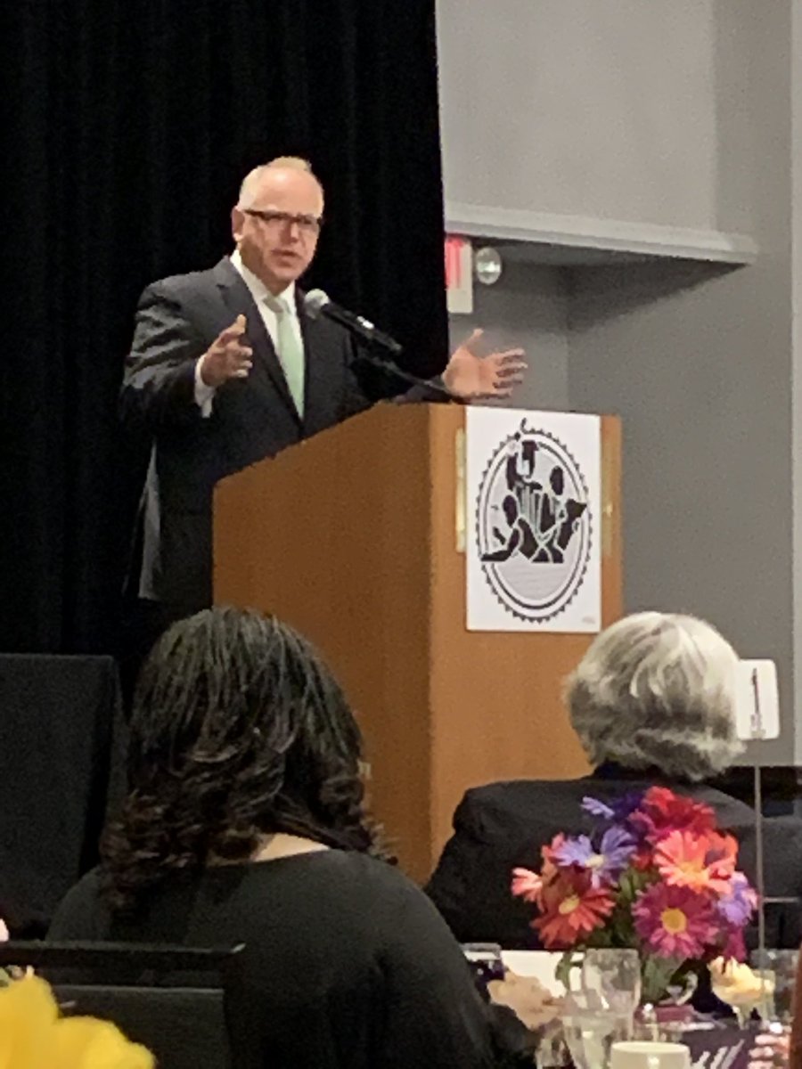 rocbite's tweet image. Great speech on labor and education at the annual #nelliestonejohnson dinner from @GovTimWalz.  @IBT_320 @MSUAASF and @Teamstersjc32 appreciate you! Can’t wait to hear from you tomorrow at 11!