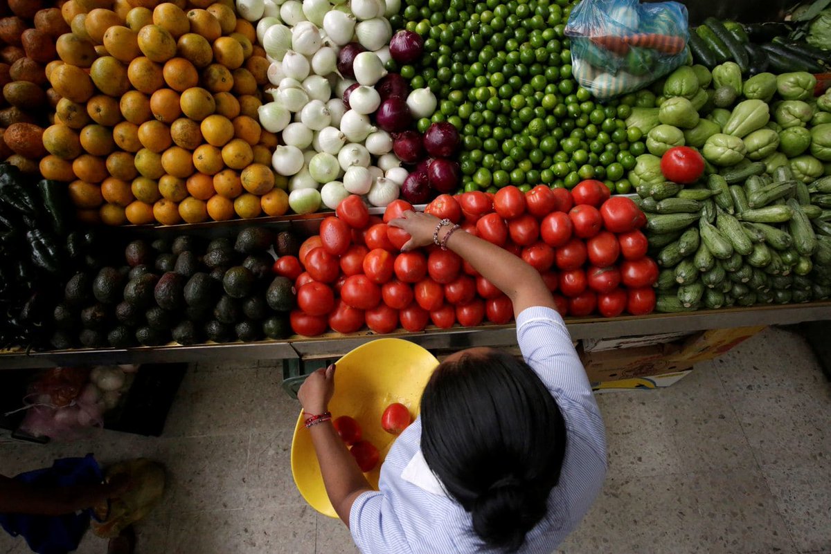 If the Florida growers prevail in their efforts to terminate a 22-year-old agreement, it could be a boon to the domestic market by raising prices on Mexico tomatoes by 17 percent.
mextidbits.com/2HRJpfc