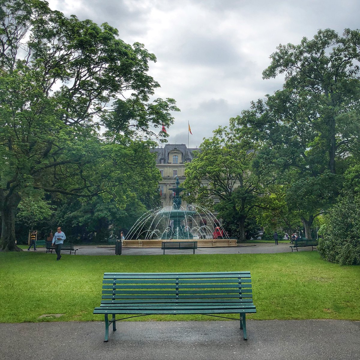 กิ้งกือที่ขาดรองเท้า tweet media