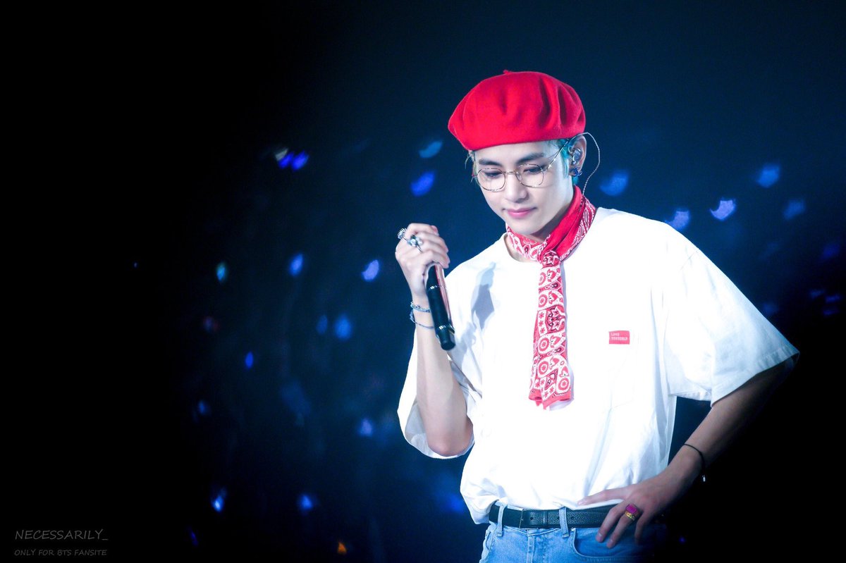mo_leak's tweet photo. LYS in Hongkong 
TaeTae 🐵@BTS_twt 
#bts_world_tour #TAEHYUNG #BTSLoveYourselfTour https://t.co/BHe1K051re
