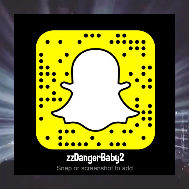 PoolKatelynn's tweet image. supp sooo bored, snapchat me: zzdangerbaby2