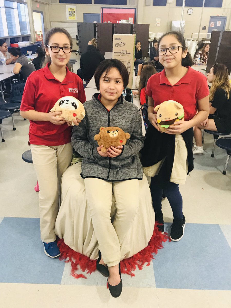 educatorsimpact's tweet image. Love how interactive our 5th grade Scholar’s GT Expo projects were. I was greeted with “Please have a seat  on our Lit De Pneu. That’s French for tire chair.” Don’t mind if I do 🙌🏼 @SuttonES_HISD #suttonrocks