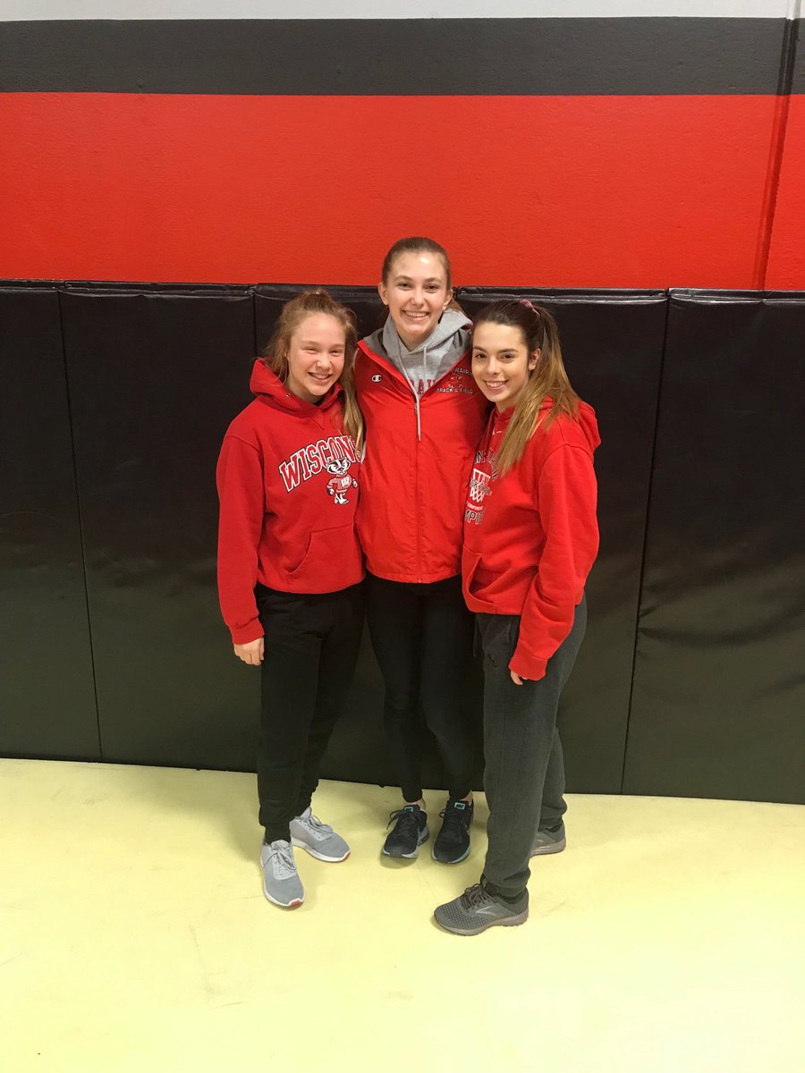 SP_EastTF's tweet photo. X Factor Star Cone Agility Drill Top 3 Girl Finishers
Emily Mickelson 8.58
@Mariah_Boos3 8.7
@LandryNelson7 8.78
#fastbirds #oldschoolnewschool https://t.co/KZRELJJxrR