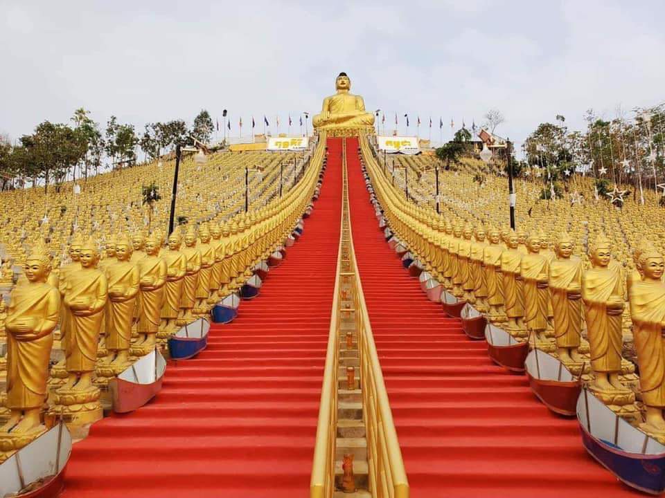 chhen_to's tweet photo. buddhism in Cambodia country. I love Buddhism. https://t.co/N4kZqqT3TV