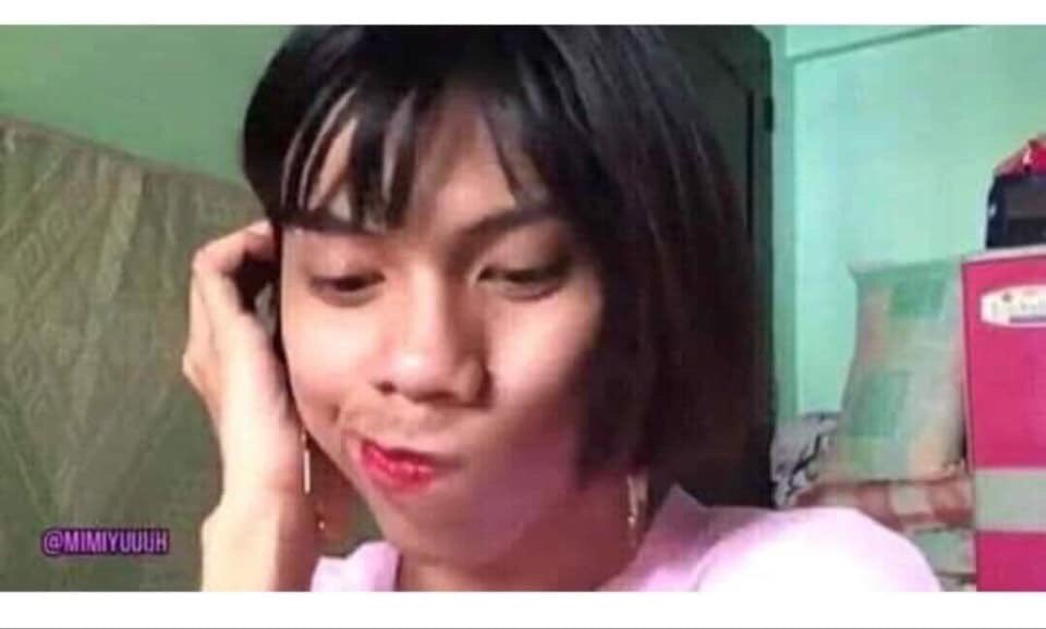 Mom: Ganda ng buhok ah. Anong sinabi mo nung pinagupit mo yan?
Me: Pinakita lang ni Lar picture ni Carlo Aquino
Mom: Onga no kamukha mo nga
Me: