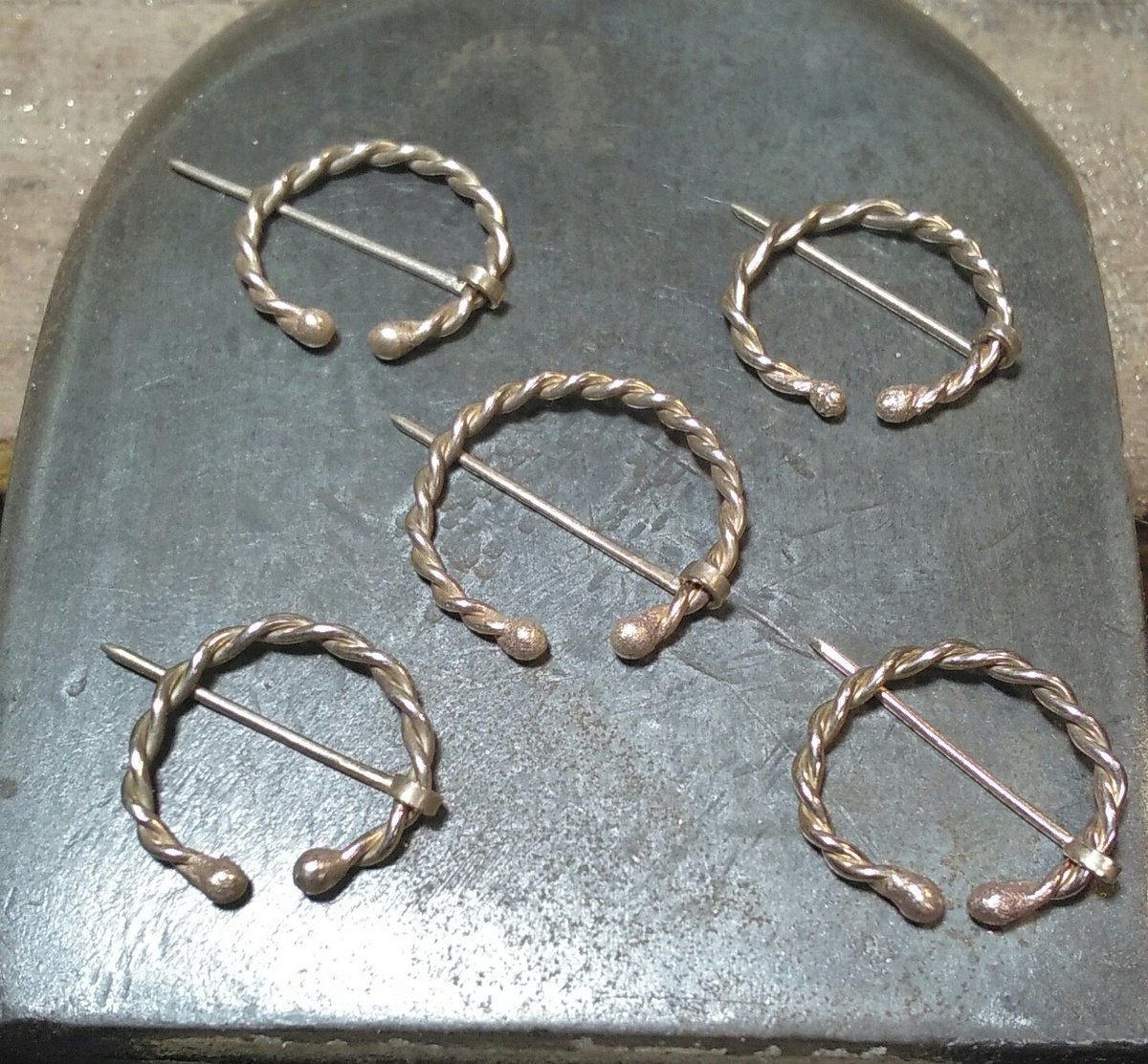 DylanEJewellery's tweet photo. Made some mini #copper, and #bronze penannular brooches. I think they make great lapel pins, take a look!
#jewellery #penannular #brooch #pin https://t.co/cY27YlBJZU