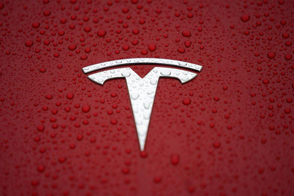 Tesla sues former employees for allegedly stealing data, Autopilot source code https://reut.rs/2JxSz32