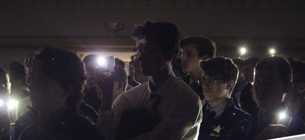 CHS__Relay4Life's tweet photo. During the kickoff for the 2019 Relay For Life this morning, students were asked to stand and raise their flashlight if they, or someone they know has battled cancer. Thank you to everyone who participated and helped to show cancer’s effect on our community. #whychs #fightcancer https://t.co/yVdHbSNnyO