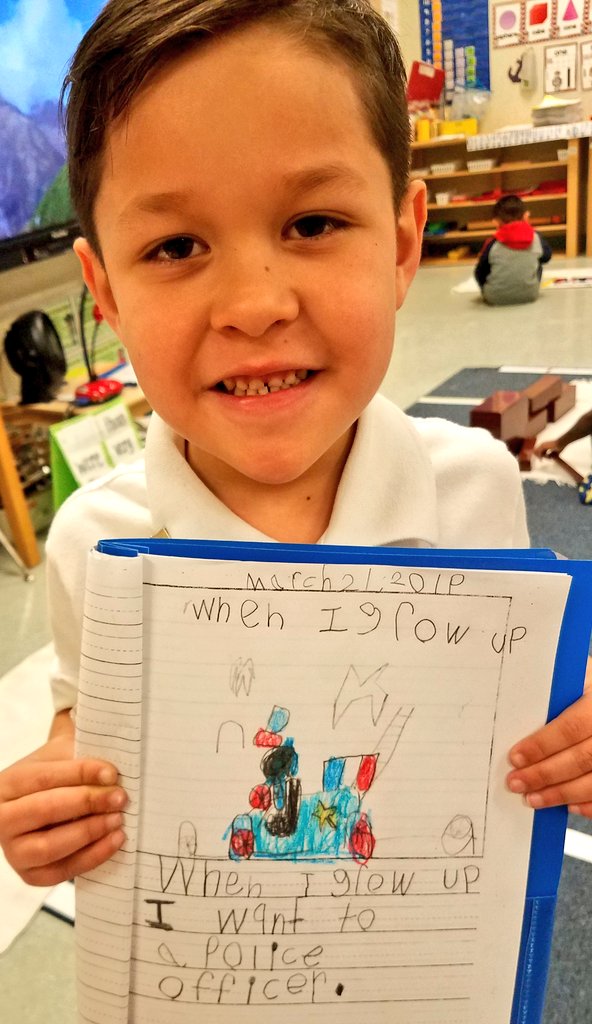 sweetsouthertea's tweet image. 👨‍🍳👩‍🏫👩‍✈️👷‍♀️👨‍🚀⛑👨‍🏫When I grow up.. I want to be....Check the details 🤩
@Keeble_AISD 
#TheMontessoriWay
@AldineISD
#KeebleONEteam
@CGomez_Region3 
@DrA_Marshall 
@Jennifer_Dixon4 
@jtoscanog