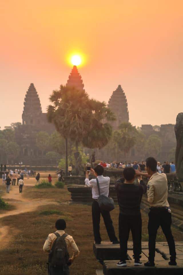 chhen_to's tweet photo. Angkor wat temples in Cambodia country. https://t.co/2Wdog0u1ox