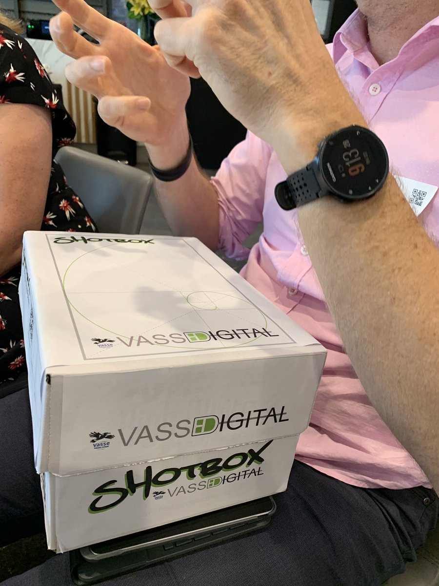 Jjk_13's tweet image. Unpacking the box at #innovationpartnershipschoolsconference with @simonmansfield_ @anderson270763. Make it about the kids #TDS2018_2019 @TDS_SS_CO