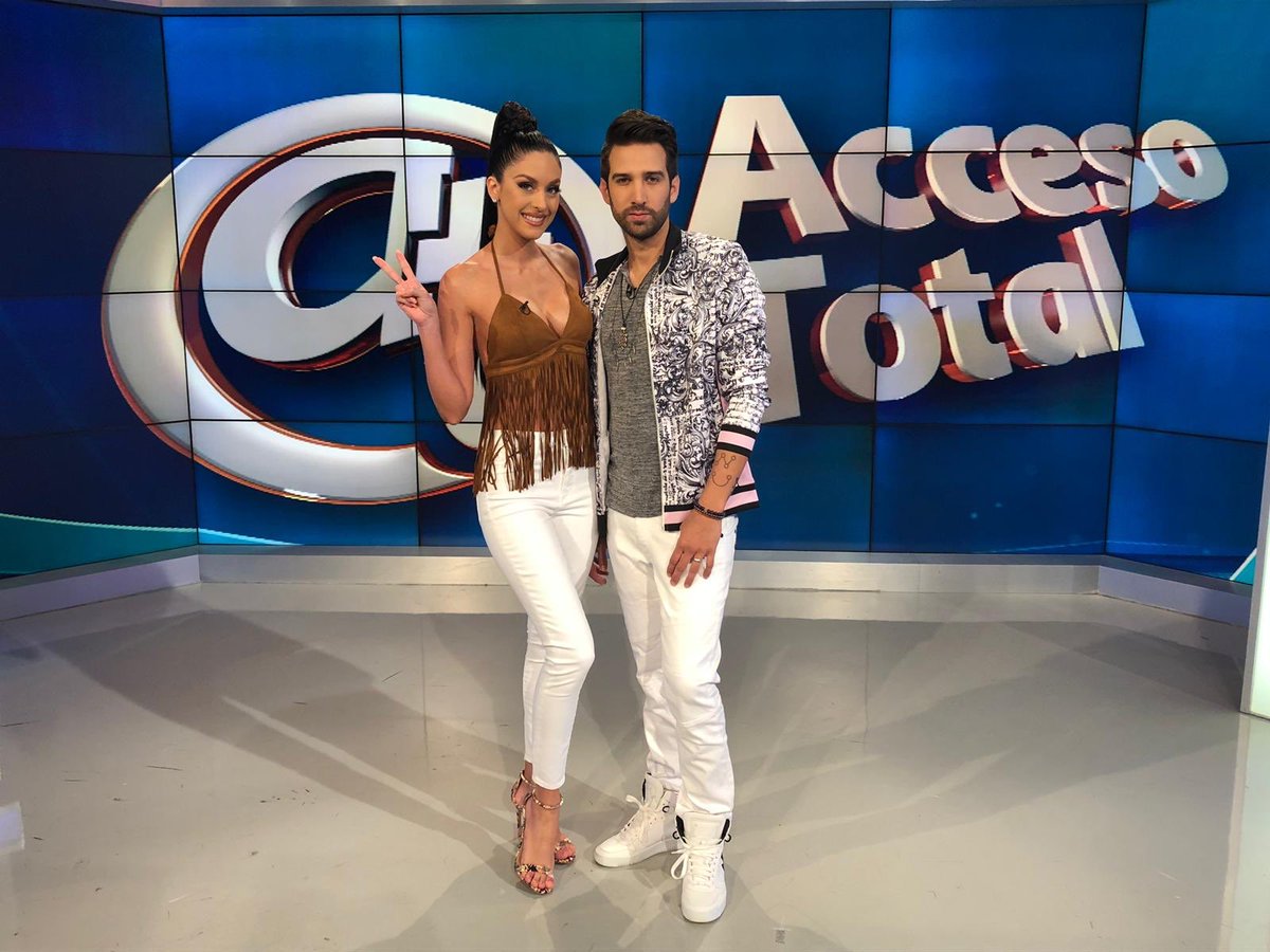 Eighteen10LLC's tweet photo. Thanks to @AccesoTotalT51 on @Telemundo51 for having @shambayah on this morning to talk about #AlDerechoYAlReves on @topstopmusic and #MexicanDynasties on @BravoTV
.
.
.
#Shambayah #Telemundo51 #AccesoTotal #TopStopMusic #LaBullaPR #Music #Duo #Bravo #TV #Reality https://t.co/hPxxDc3Wk5