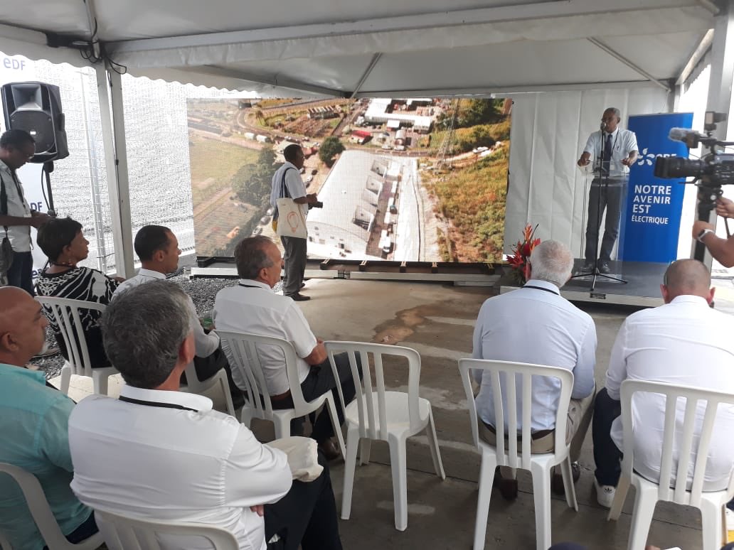 EDF inaugurait cet après-midi le nouveau poste électrique de Schoelcher qui alimentera dès juillet plus de 15000 foyers ! <a href="/VilleSchoelcher/">Ville de Schoelcher</a>