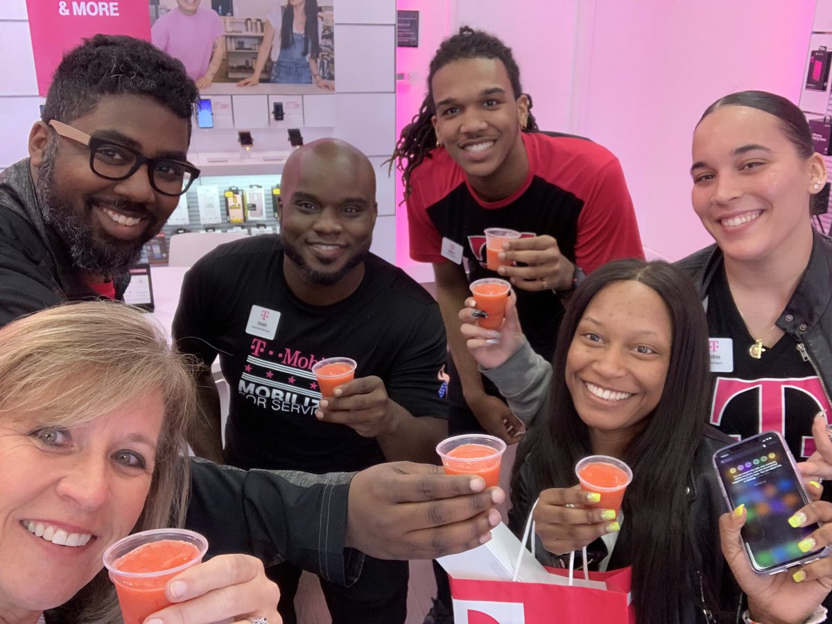 jphowellms's tweet photo. Loved spending time today with this team at Cascade Rd in The ATL today!  #120% #sparkfit. @OmarMJones @Looie10 @loupro13 https://t.co/3rOAS49lA7