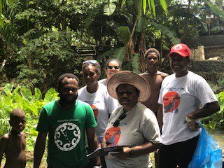 PacificR2R's tweet photo. #Vanuatu @theGEF IW R2R Project commemorates World Water Day #WWD19 by mobilizing local communities for a #Tagabe #River clean up today. SPC #GEM Deputy Director and Head of Disaster Community Resilience Programme Rhonda Robinson joins in to support. https://t.co/DMzybTkgs1