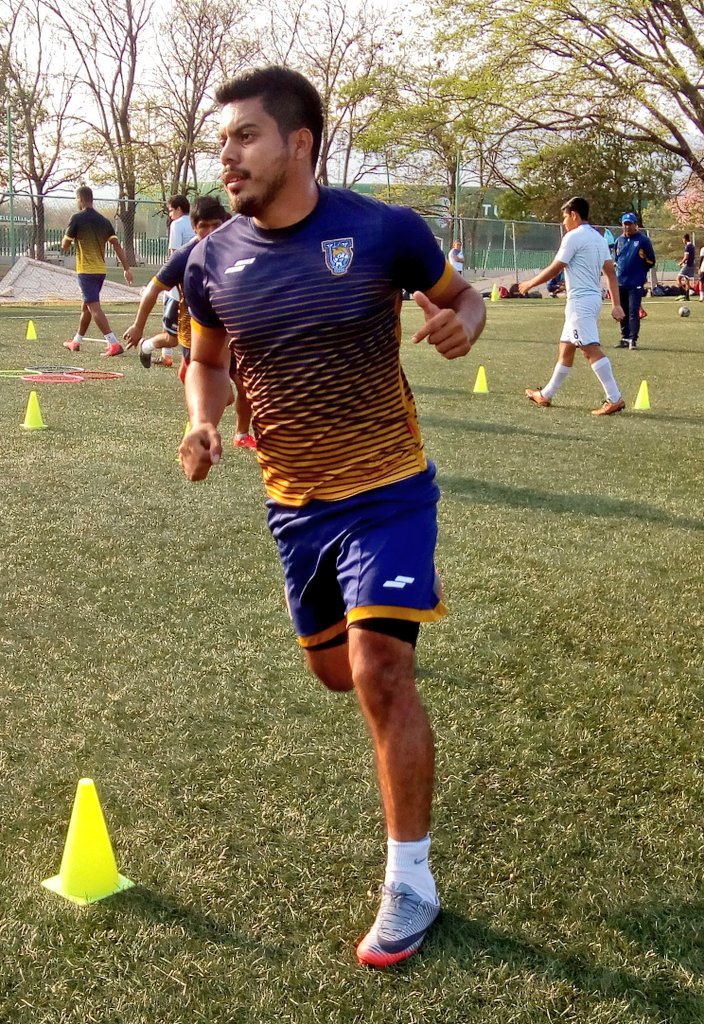 OCELOTES_UNACH's tweet photo. #MisOcelotes cerraron preparación y se reportan listos para recibir este viernes a #Cañoneros 💪🐆⚽👊
#SomosOcelotes 
#EspírituUnach https://t.co/YbdSHUdV6W