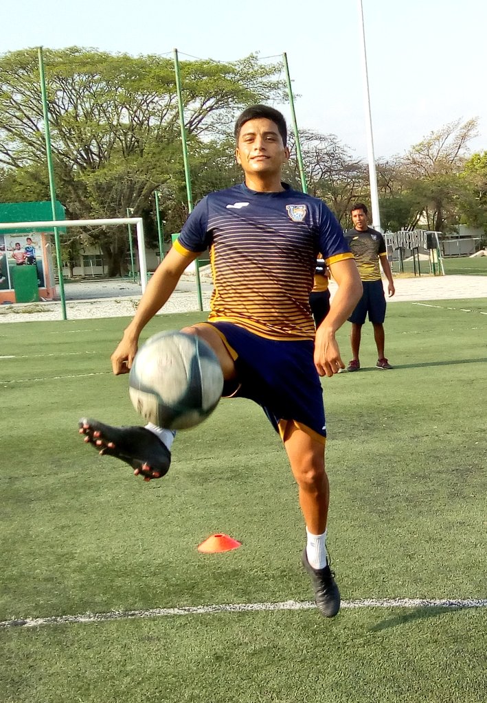 OCELOTES_UNACH's tweet photo. #MisOcelotes cerraron preparación y se reportan listos para recibir este viernes a #Cañoneros 💪🐆⚽👊
#SomosOcelotes 
#EspírituUnach https://t.co/zyOHSrX9zA