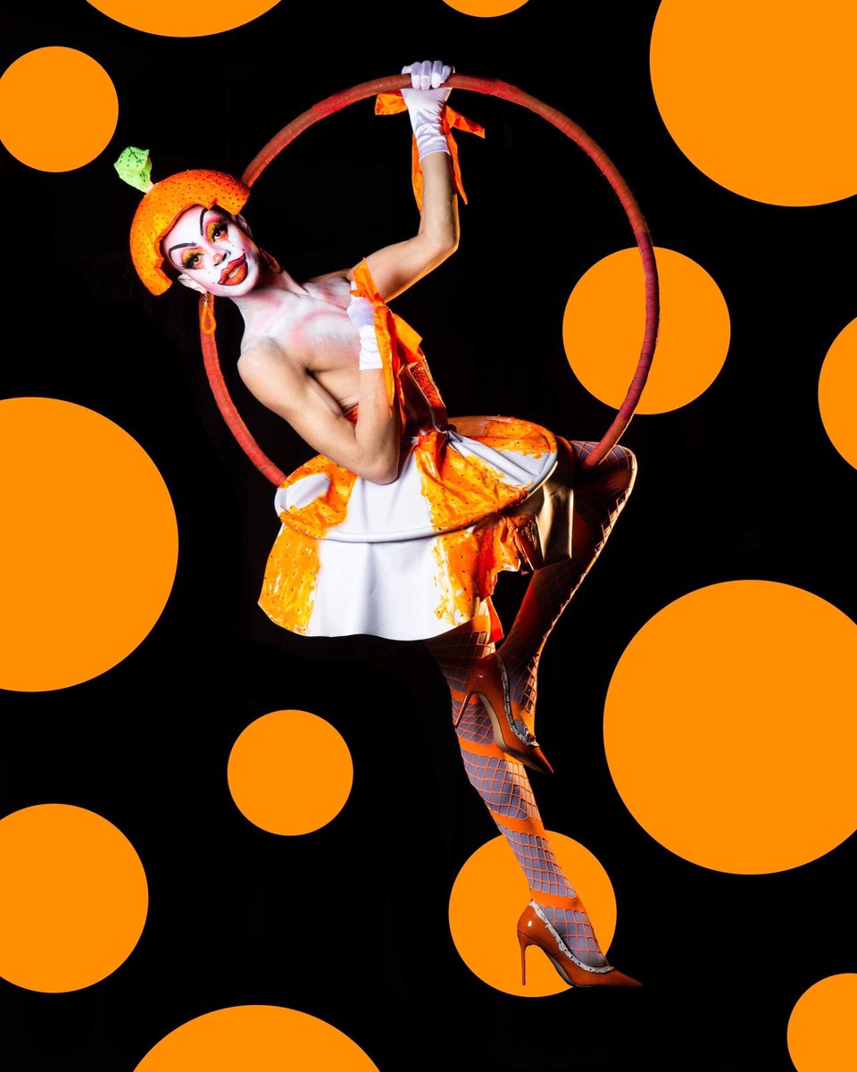 OddlyYvie's tweet photo. Yvie Oddly - Citrus Circus - Orange Runway🍊

Photographic masterpieces by @isthatjupiter (follow him on insta!!)
Concept/Design: @morganT8394 &amp;&amp; @CMisdemeanor 🧡

@RuPaulsDragRace @VH1 @WorldOfWonder #DragRace #Season11 #TeamYvie #Oddbless
#OrangeRunway 

RT if it’s a T🍊🍊T! https://t.co/wrNVuE2iyf