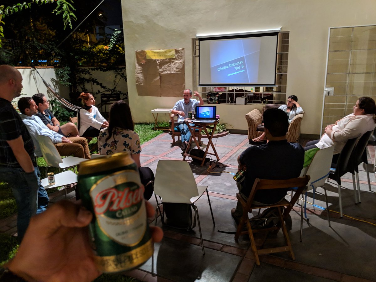 SmartCitiesPeru's tweet photo. #ChelasUrbanas Haciendo inteligencia, conectando ideas. 🍻 ¡Los cambios empiezan así! @limacomovamos https://t.co/TF7twUVPwI