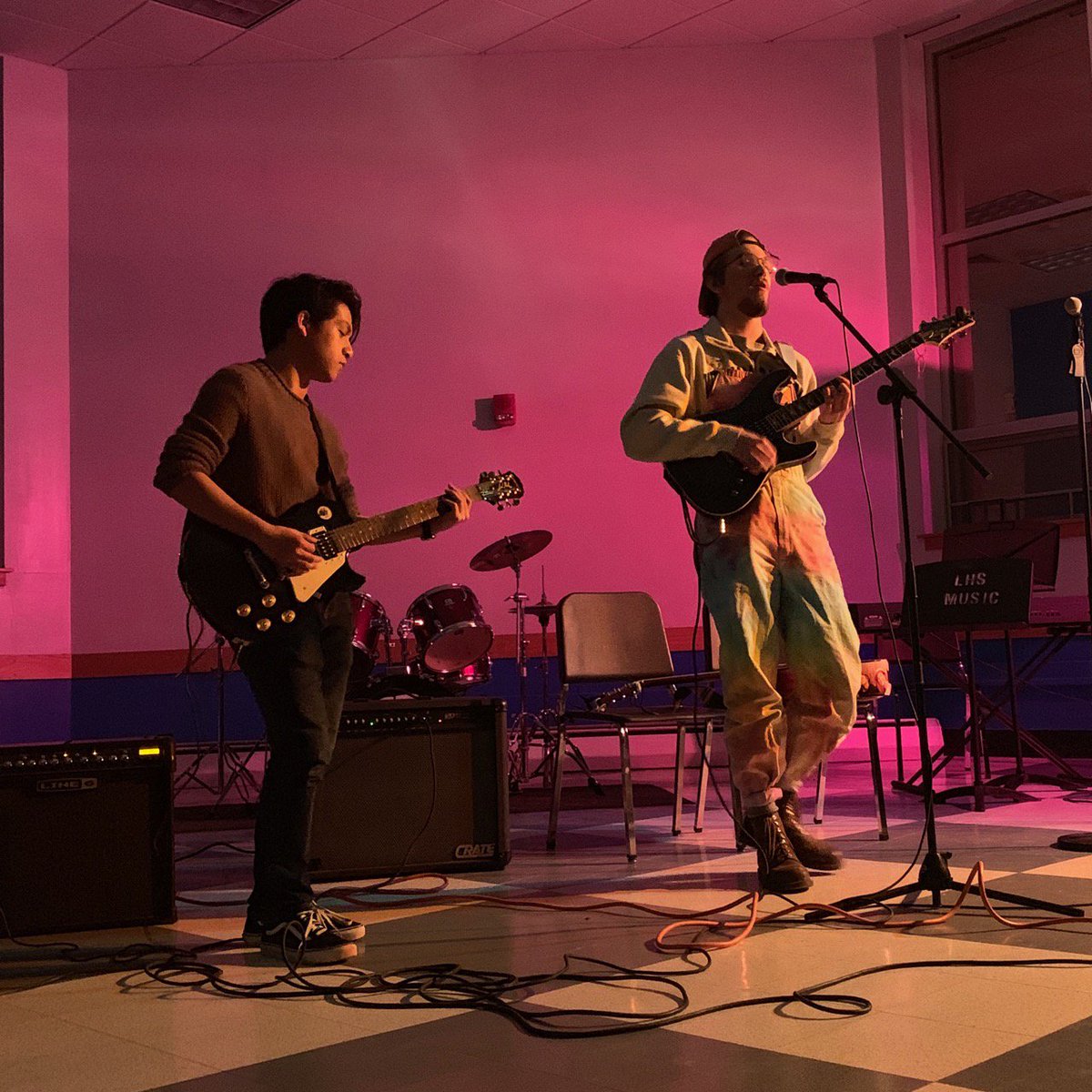 kurtjannke's tweet photo. Splendid show tonight. Can't wait for our final coffee house outside in the courtyard on May 23, yeah, it's going to be good https://t.co/HpTpjLmcqF