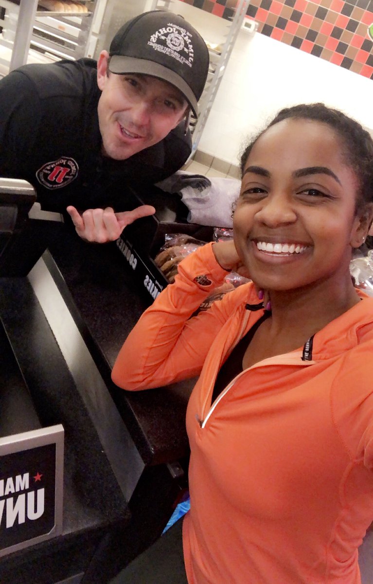 iyanilenicetv's tweet photo. It just doesn’t get any better than the @jimmyjohns in Dothan! Today was Customer Appreciation Day so subs we’re only $1, but literally every day feels like that at Nigel’s store! If there’s an award, I nominate JJ’s Dothan! 🙌🏾 #JimmyJohns #FreakyFast #CustomerServiceOnPoint https://t.co/IJdhROtqkN